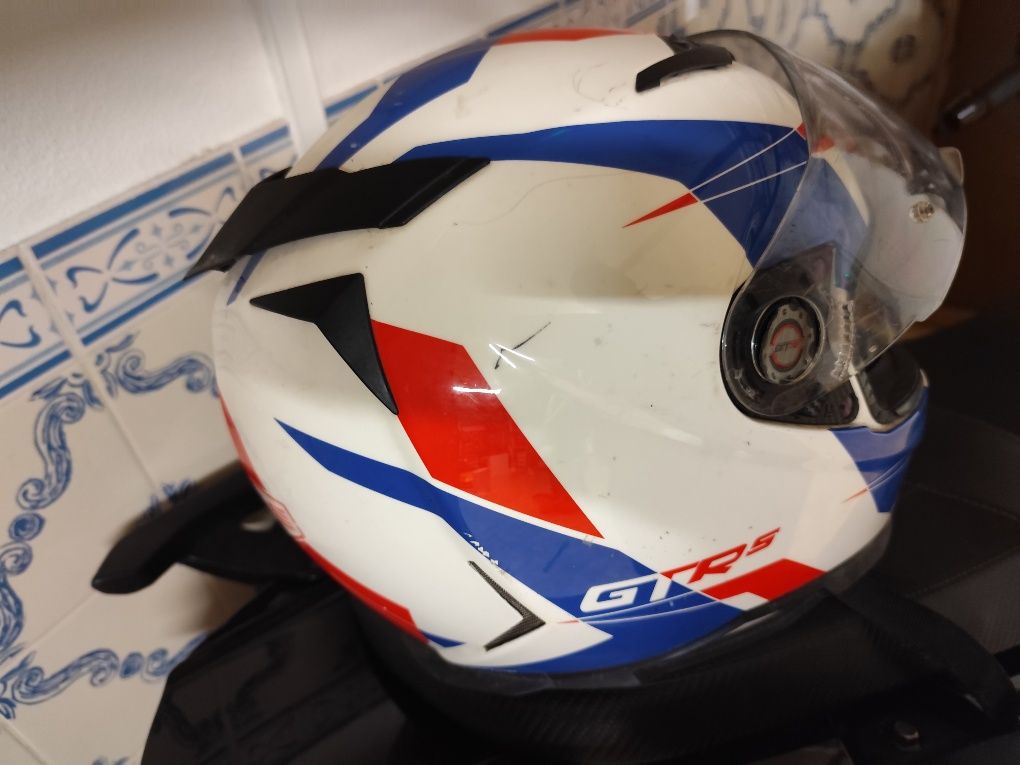 Capacete de mota CMS