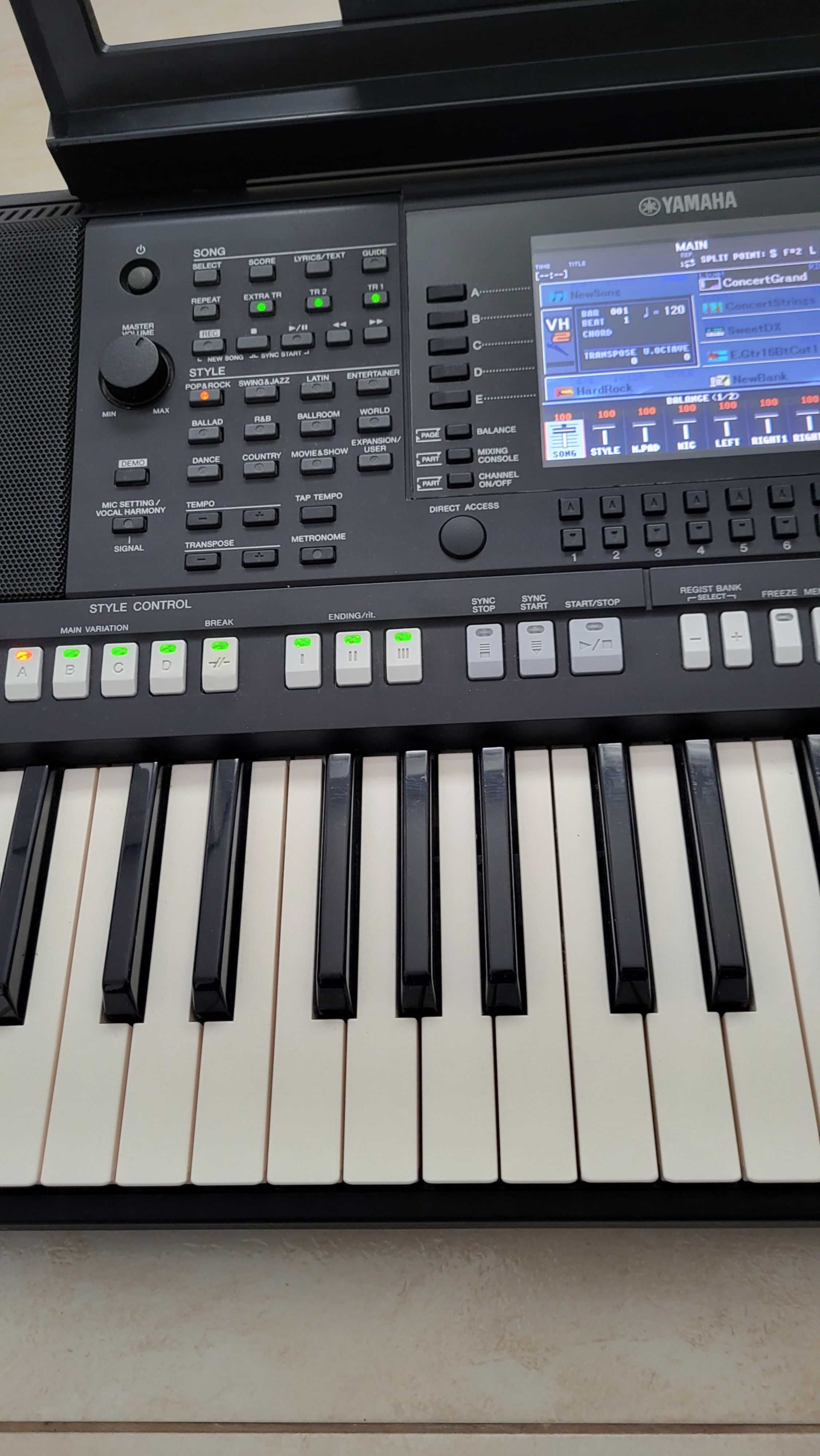 Sprzedam Yamaha PSR S950