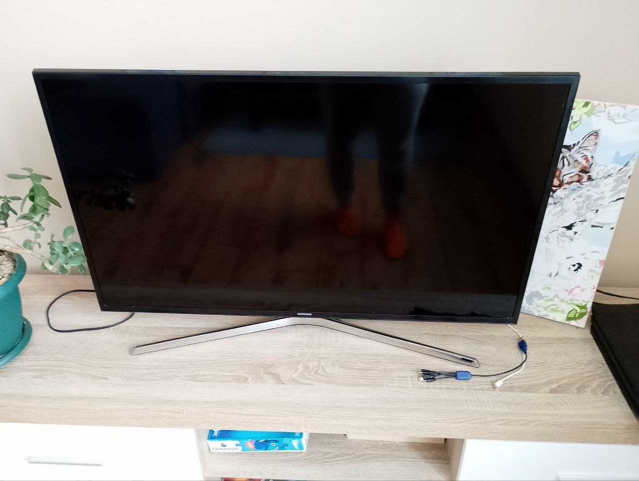 Телевізор Samsung 40" 4k модель -UE40MU6100