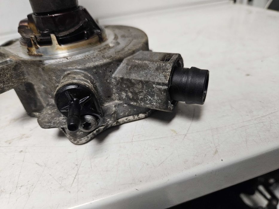 Pompa VACUM Ford Volvo  1.6 BM5G-2A451-FA