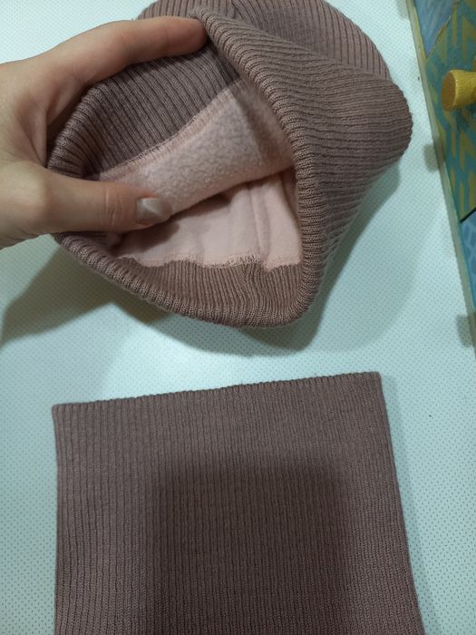 Шапка і хомут (весна,осінь) для дівчинки