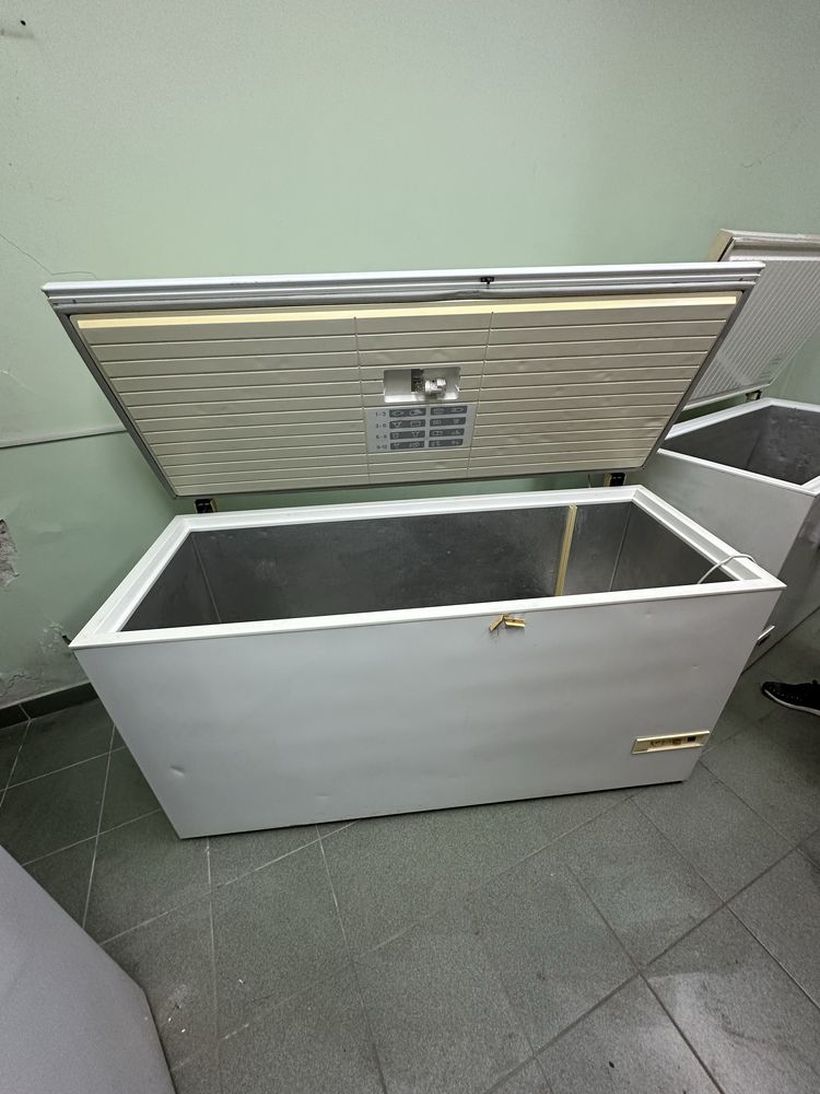 Морозильные лари: . 410л - 2 шт. по 4400 грн