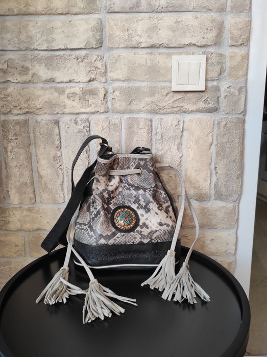 Продам сумку з натуральної шкіри