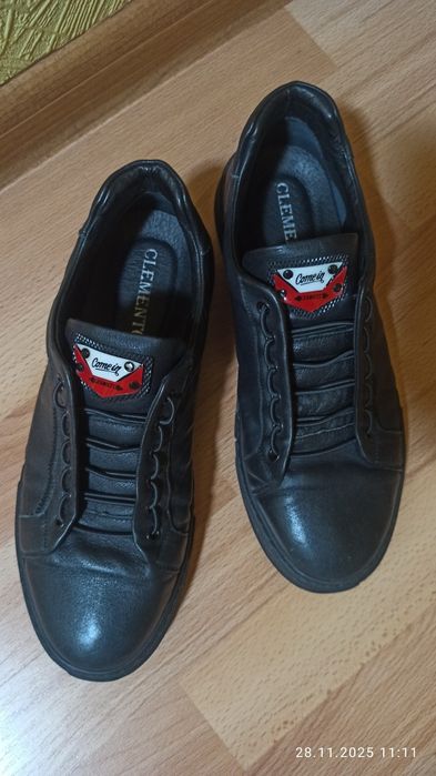 Продам шкіряні туфлі