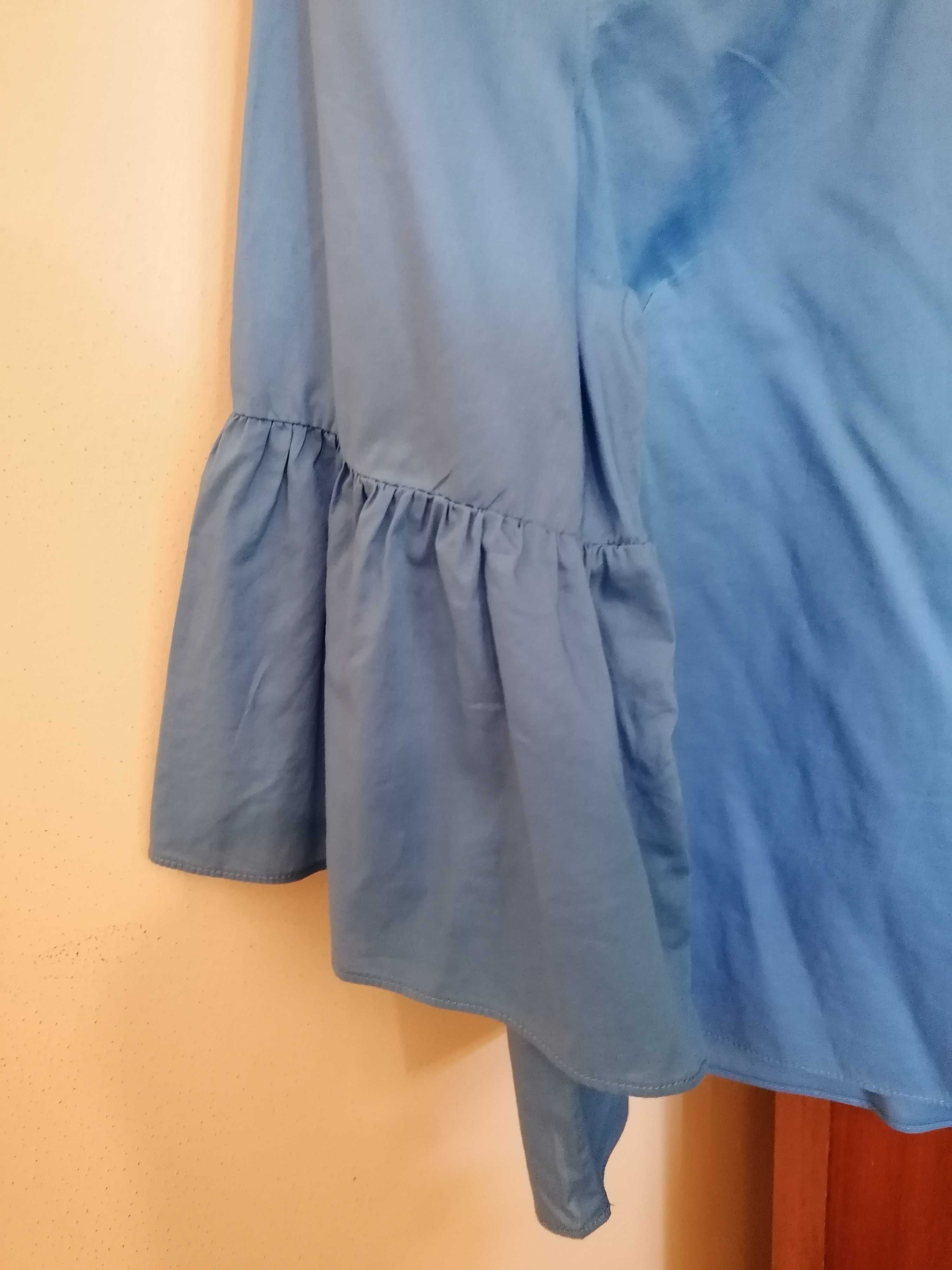 Camisola azul com folho na manga