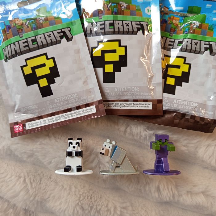 Zestaw metalowych figurek Minecraft panda wilk
