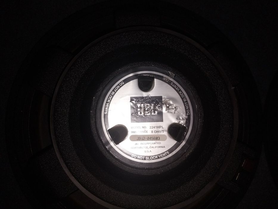 Продам динамики сабвуфера JBL 2241HPL