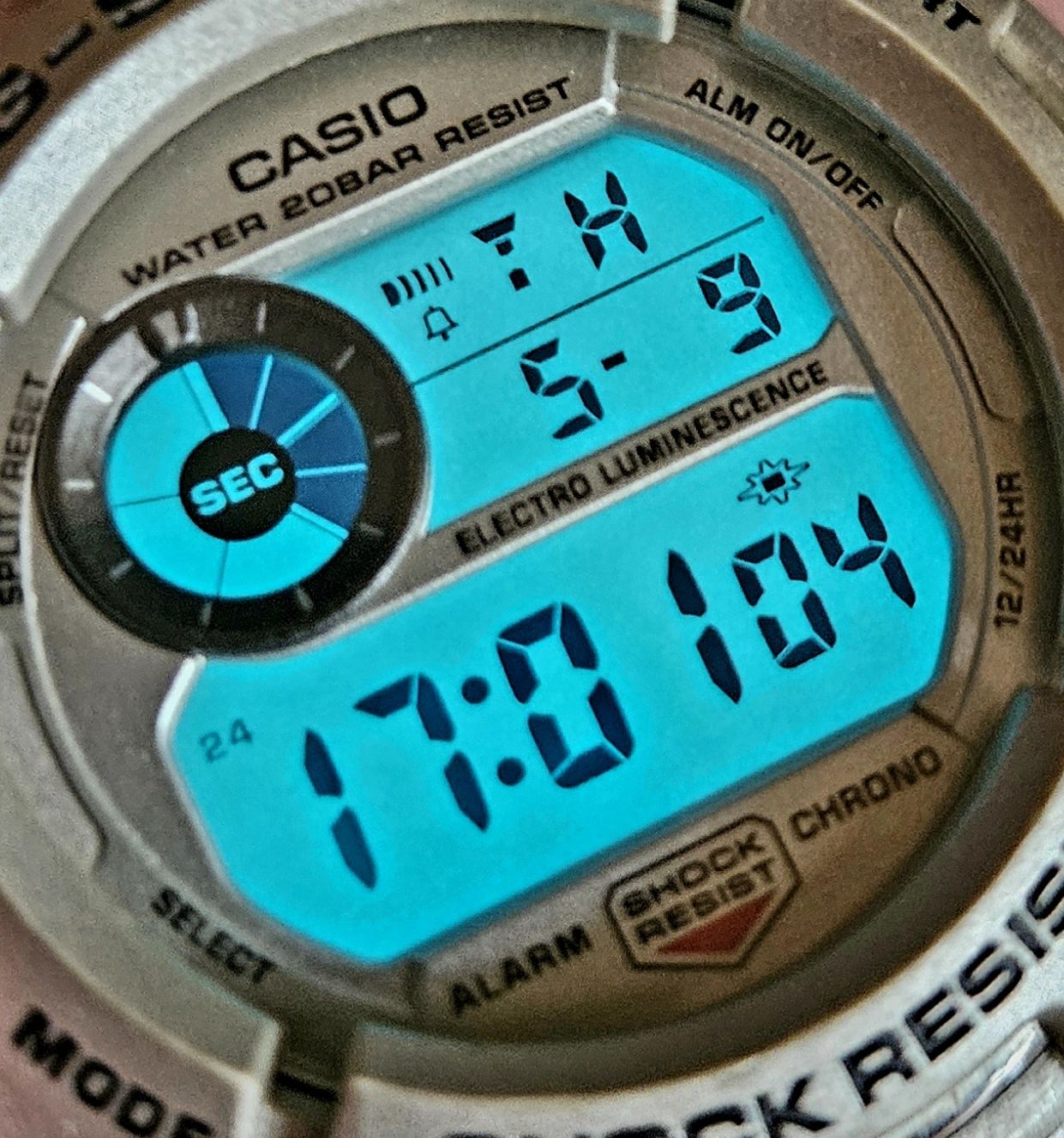 G-2000 Screwback vintage-G Casio G-shock 2000