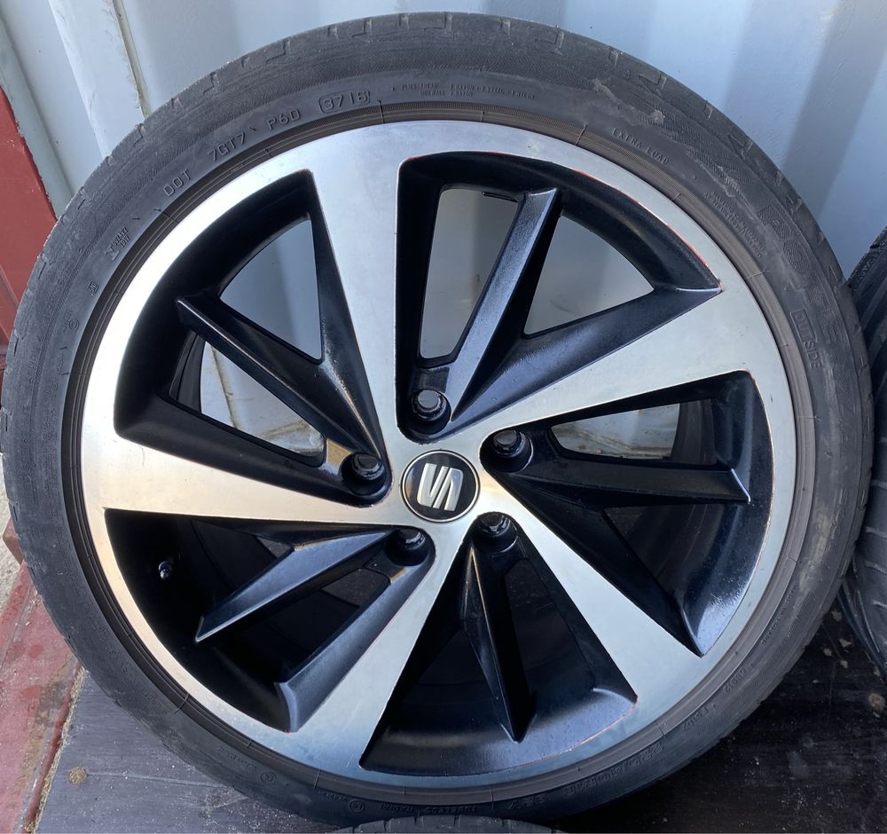 Alufelgi z oponami 225/40 R18 Seat Leon Cupra VW Golf Jetta Octavia