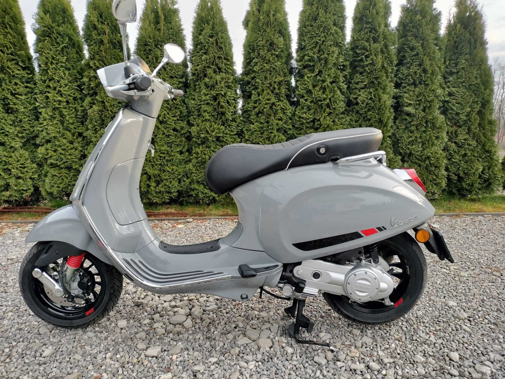 Skuter Piaggio Vespa Sprint 50 IDEALNY JAK NOWY