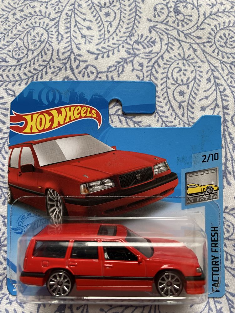 Hot Wheels Volvo 850 Estate