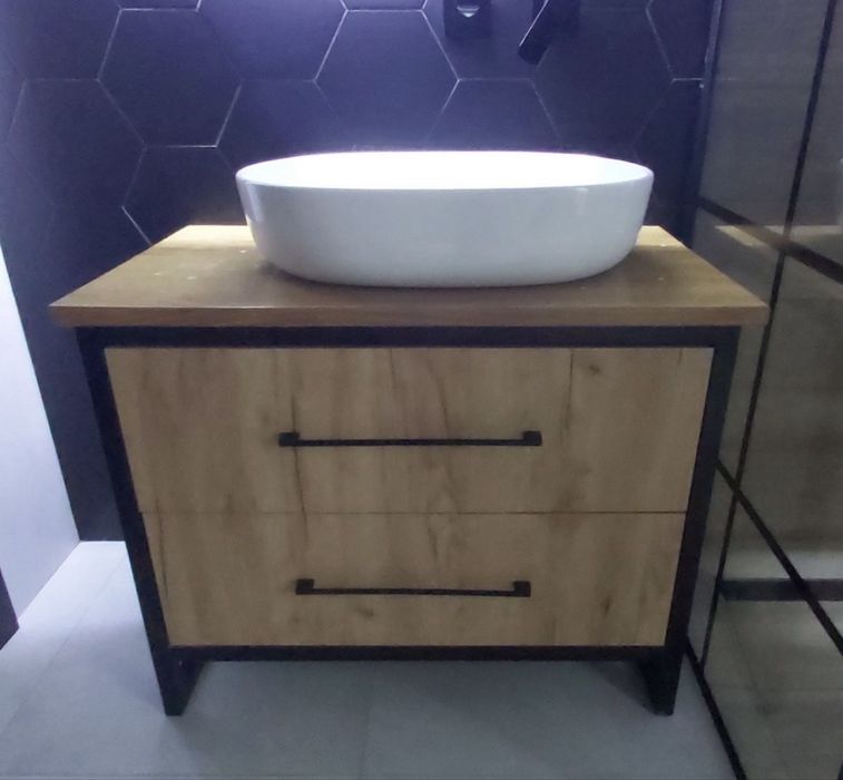 Szafka łazienkowa z umywalka