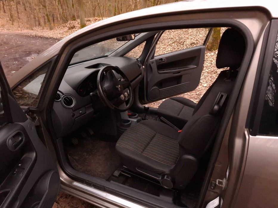 Mitsubishi Colt 1.5 DI-D Dynamiczne, oszczędne, zwinne miejskie auto