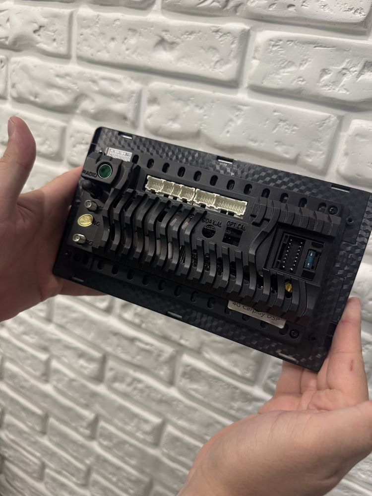 Штатна магнітола Torssen universal F9232 4G Carplay DSP (2/32 ГБ)