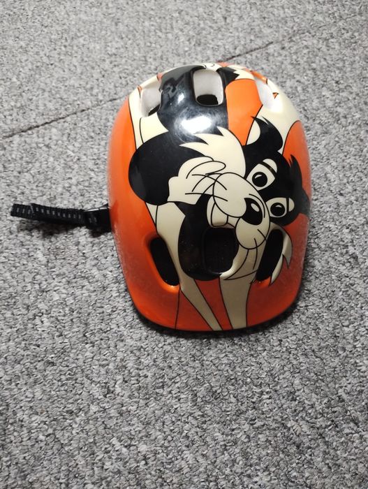 Kask dziecięcy regulowany na rower