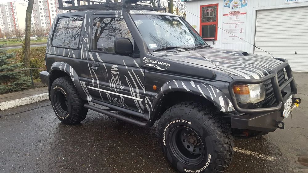 Mitsubishi Pajero Rezerwacja