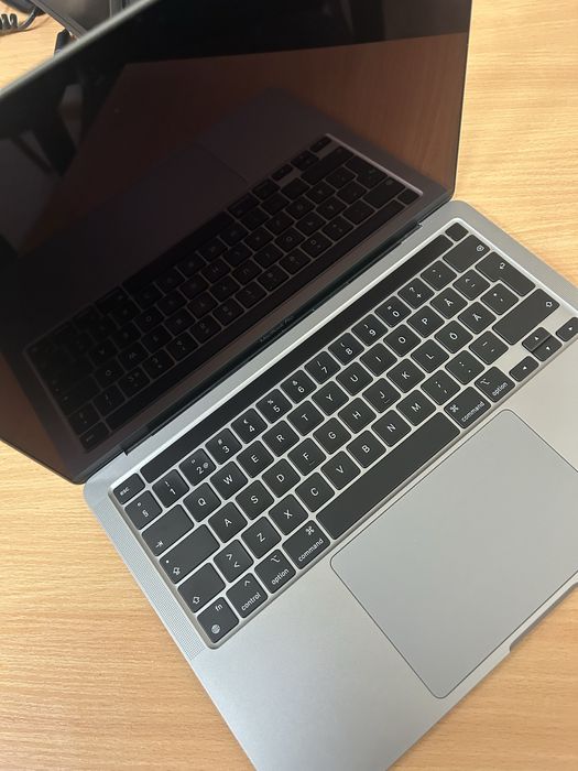 MacBook Pro l A2338 M1 8GB\256GB