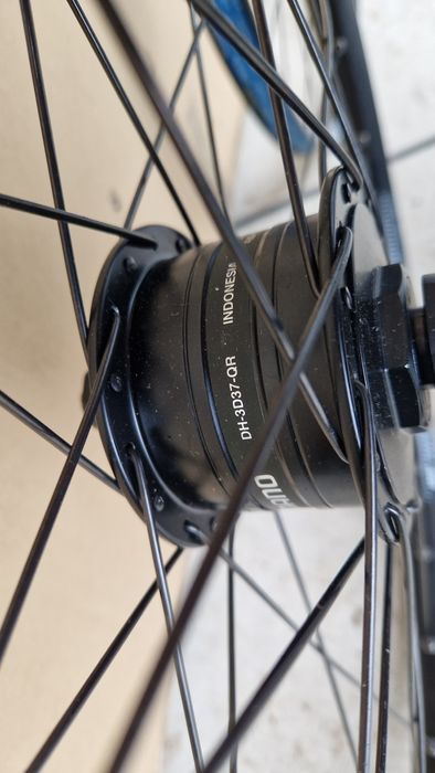 Nowe koła 28 29  komplet Dt swiss m462 dynamo trekking gorskie qr9