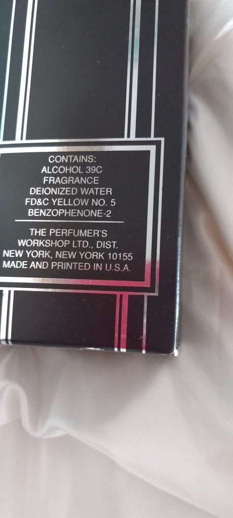 Perfumes antigos selados
