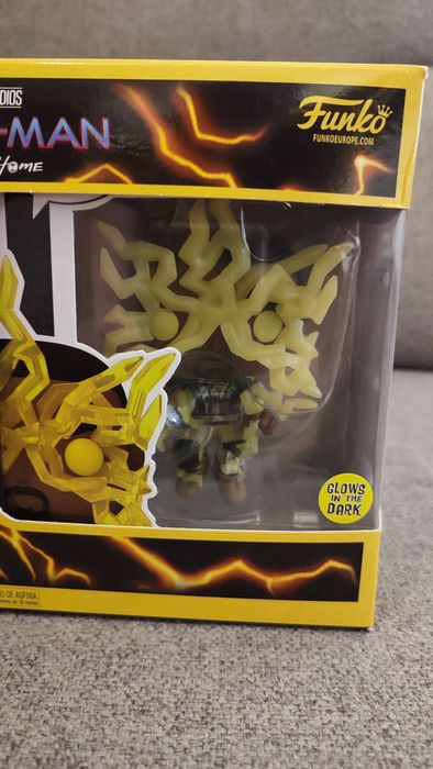 Funko Pop Spiderman Electro 1164 (Glow) - Tshirt XL