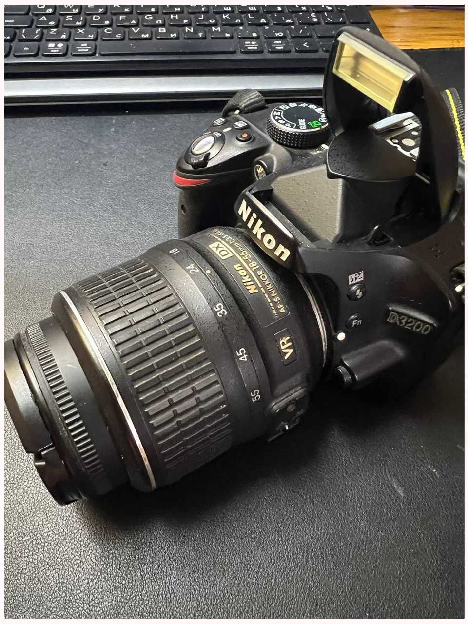 Фотоапарат Nikon D3200 18-55mm + спалах + світлофільтр + карта пам'яті