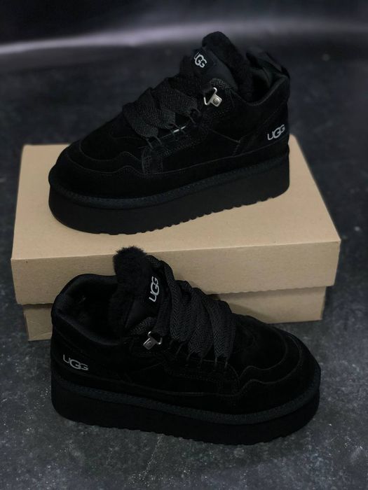 Зимові високі  жіночі кросівки натуральний замш UGG lowmel