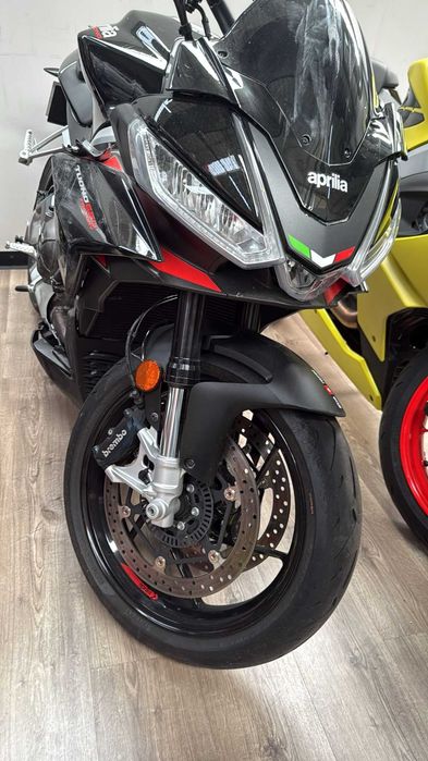 Aprilia tuono 660 factory (acidentada)
