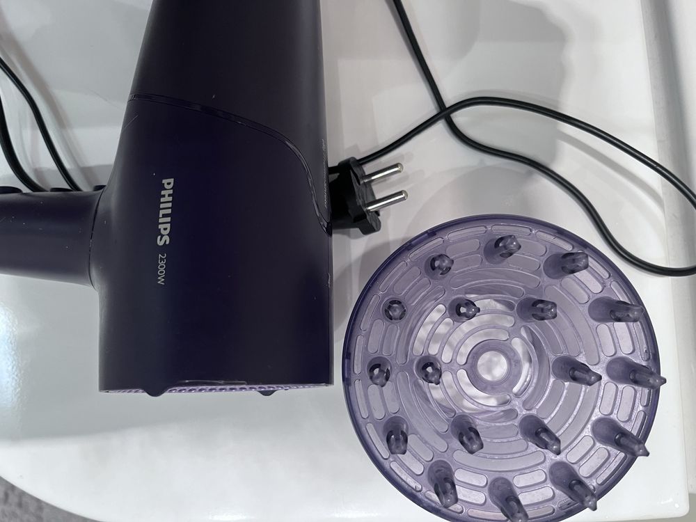 Suszarka do włosów Philips Seria 5000 BHD514/00