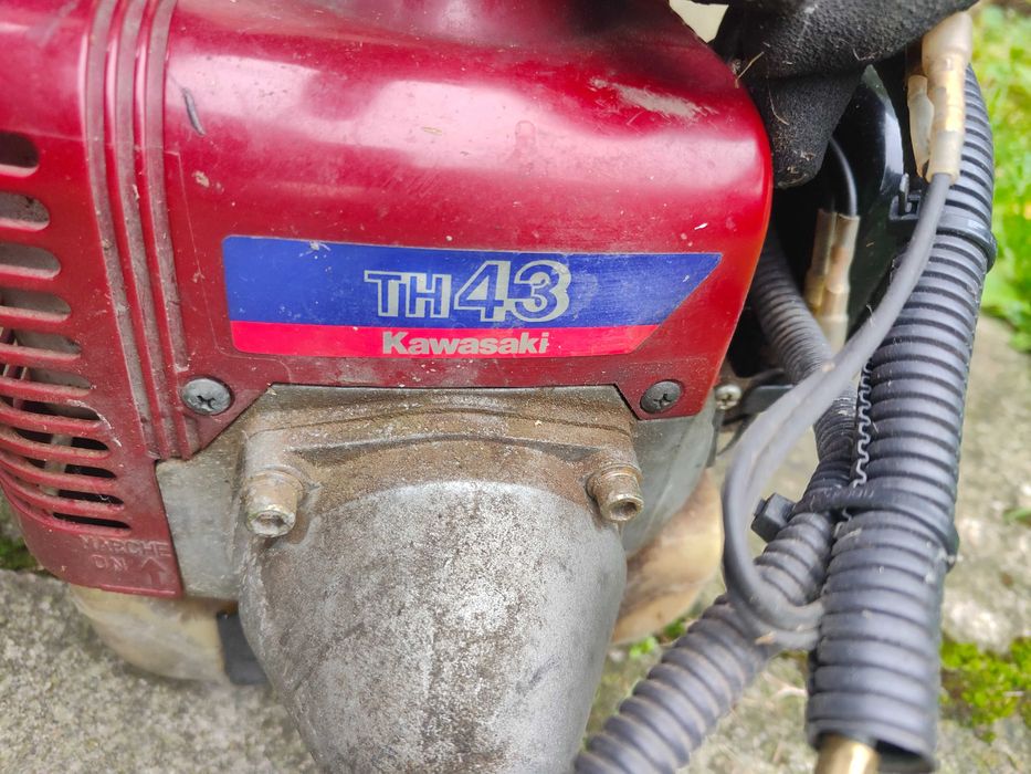 Podkaszarka kawasaki th43