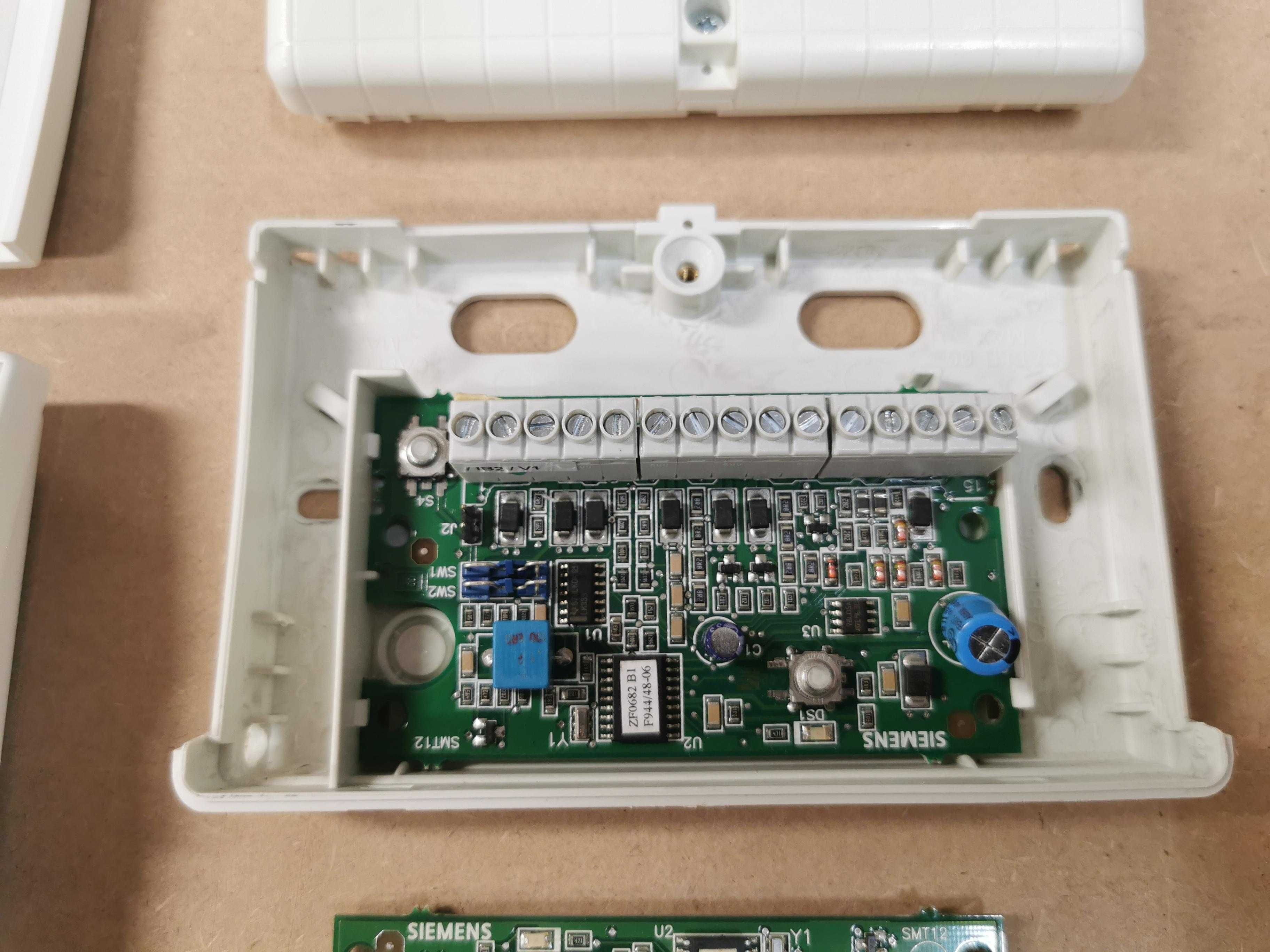 Centrala alarmowa Siemens SI 410 PL
