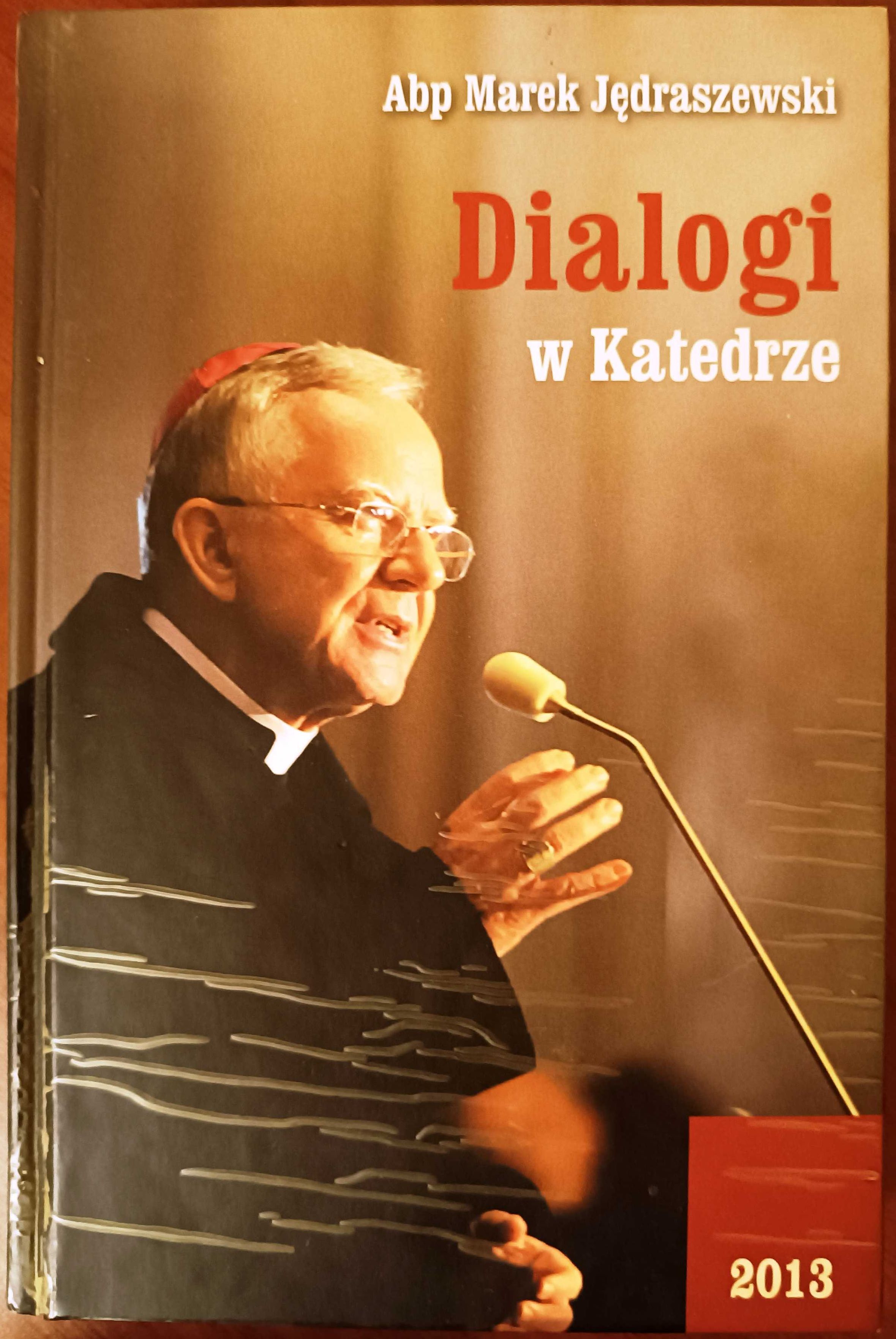 Dialogi w katedrze