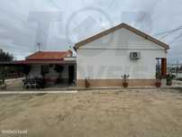 Moradia V3 - Adega - Garagem- Terreno 10.000m2 - Foros de Salvaterr...