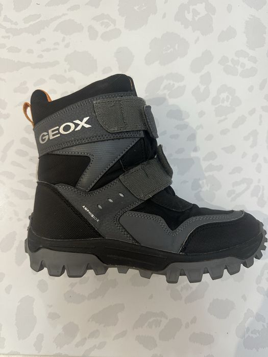 Зимові черевики дитячі в гарному стані,носились одну зиму