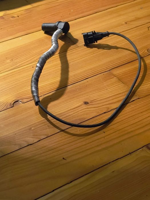 Opel Omega V6 czujnik położenia wału korbowego Bosch