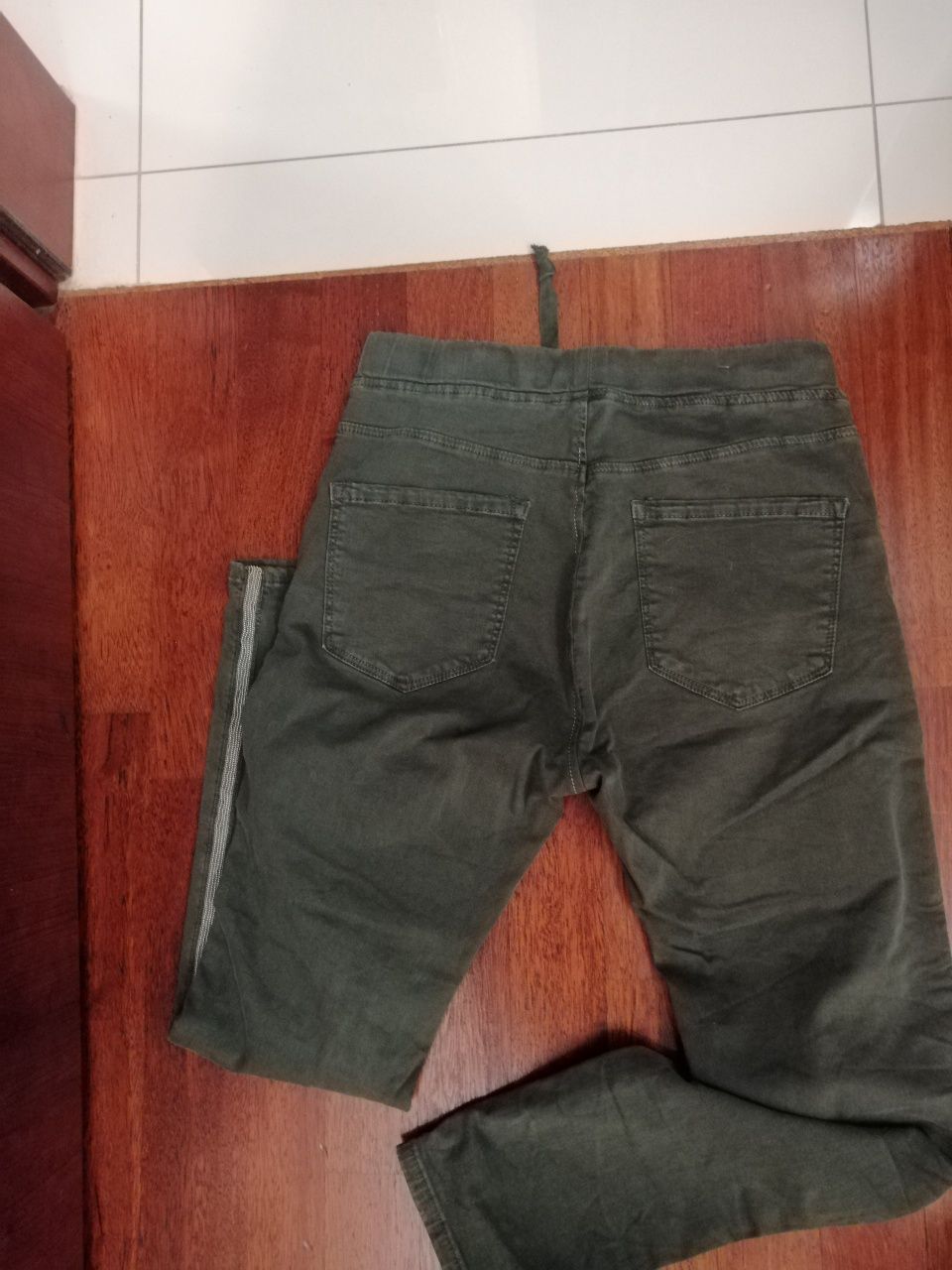 Spodnie khaki roz. M