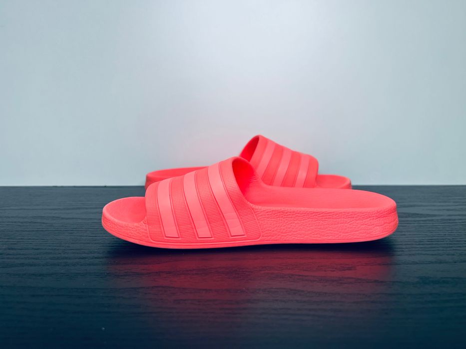 Шльопанці Adidas ADILETTE AQUA SLIDES 37р 22.5см
