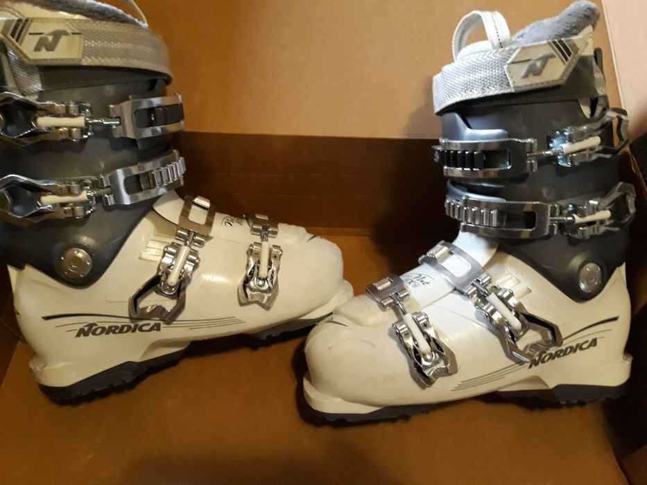 Buty Nordica rozmiar 24