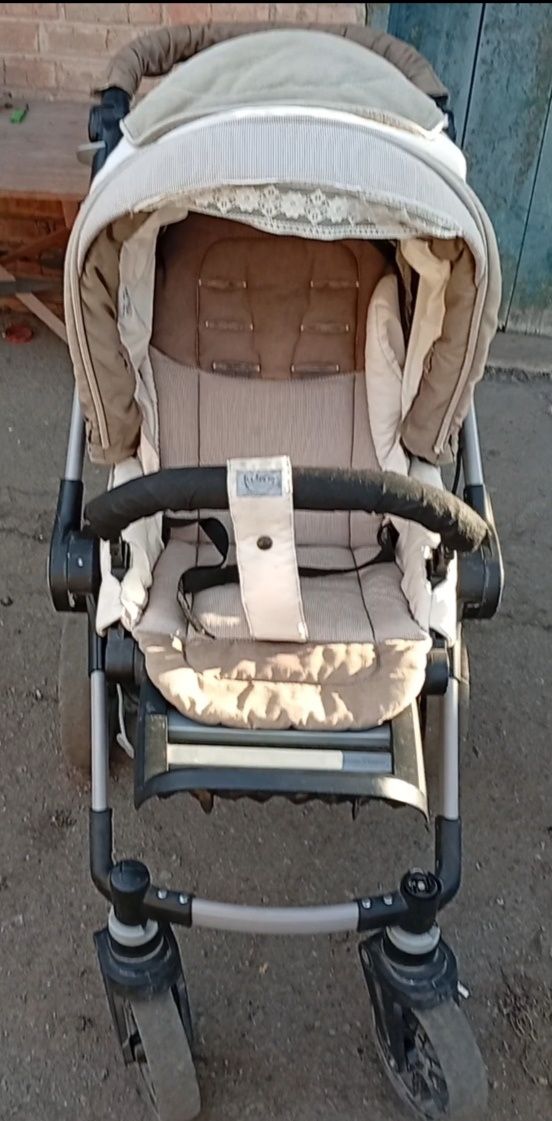 Продам коляску 2в1