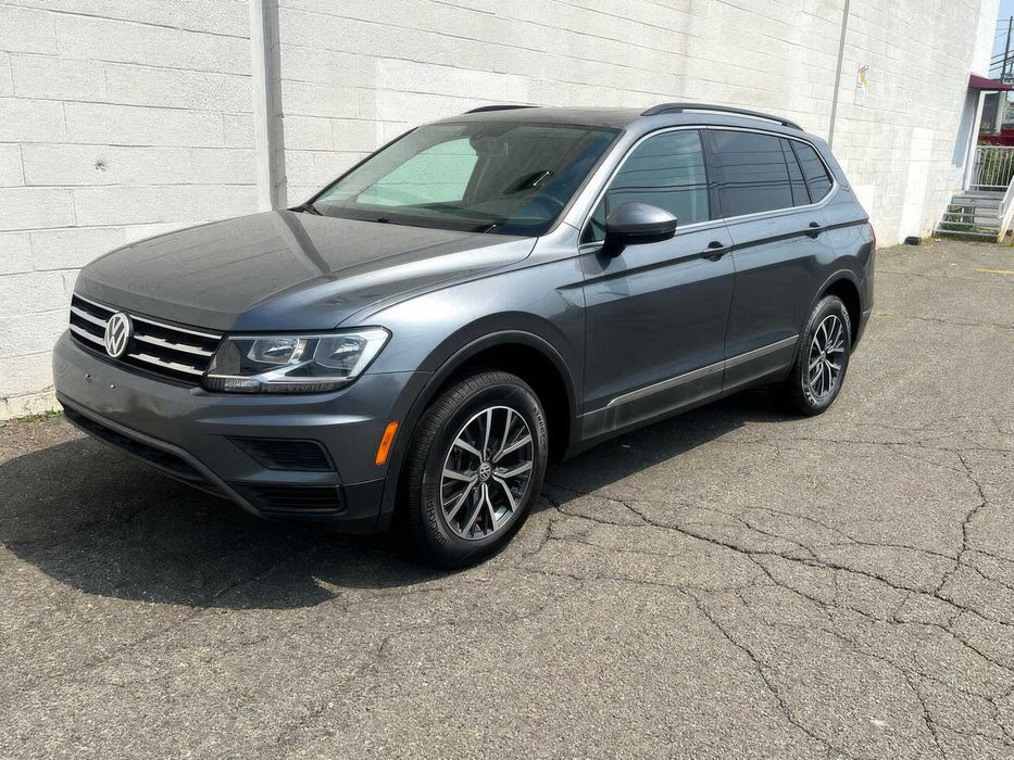Volkswagen Tiguan SE R-Line      2020