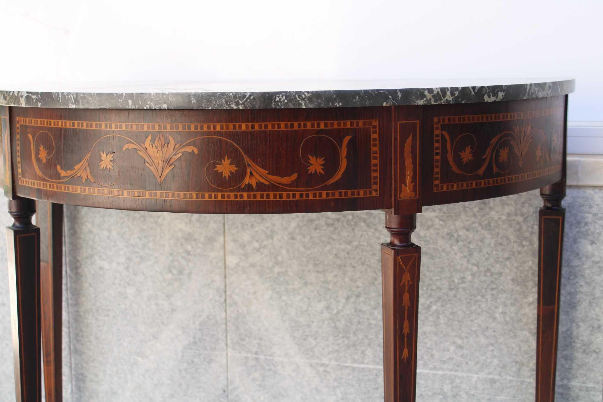 Mesa Dona Maria 1/2 Lua de encostar, embutidos pau Santo, Rosa e Cetim
