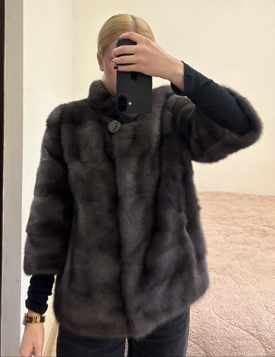 Норкова шуба із натурального хутра