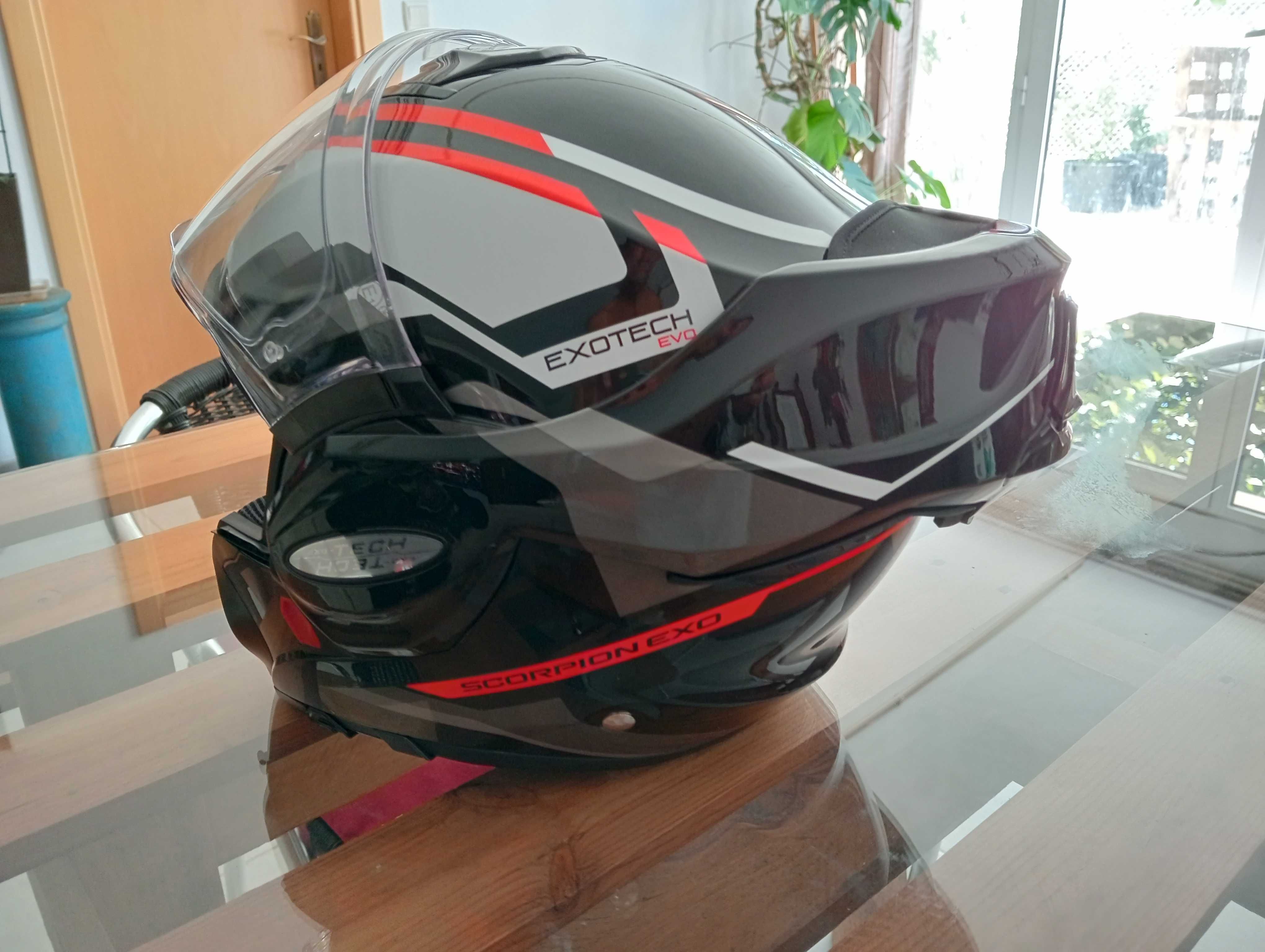 Capacete modular Scorpion