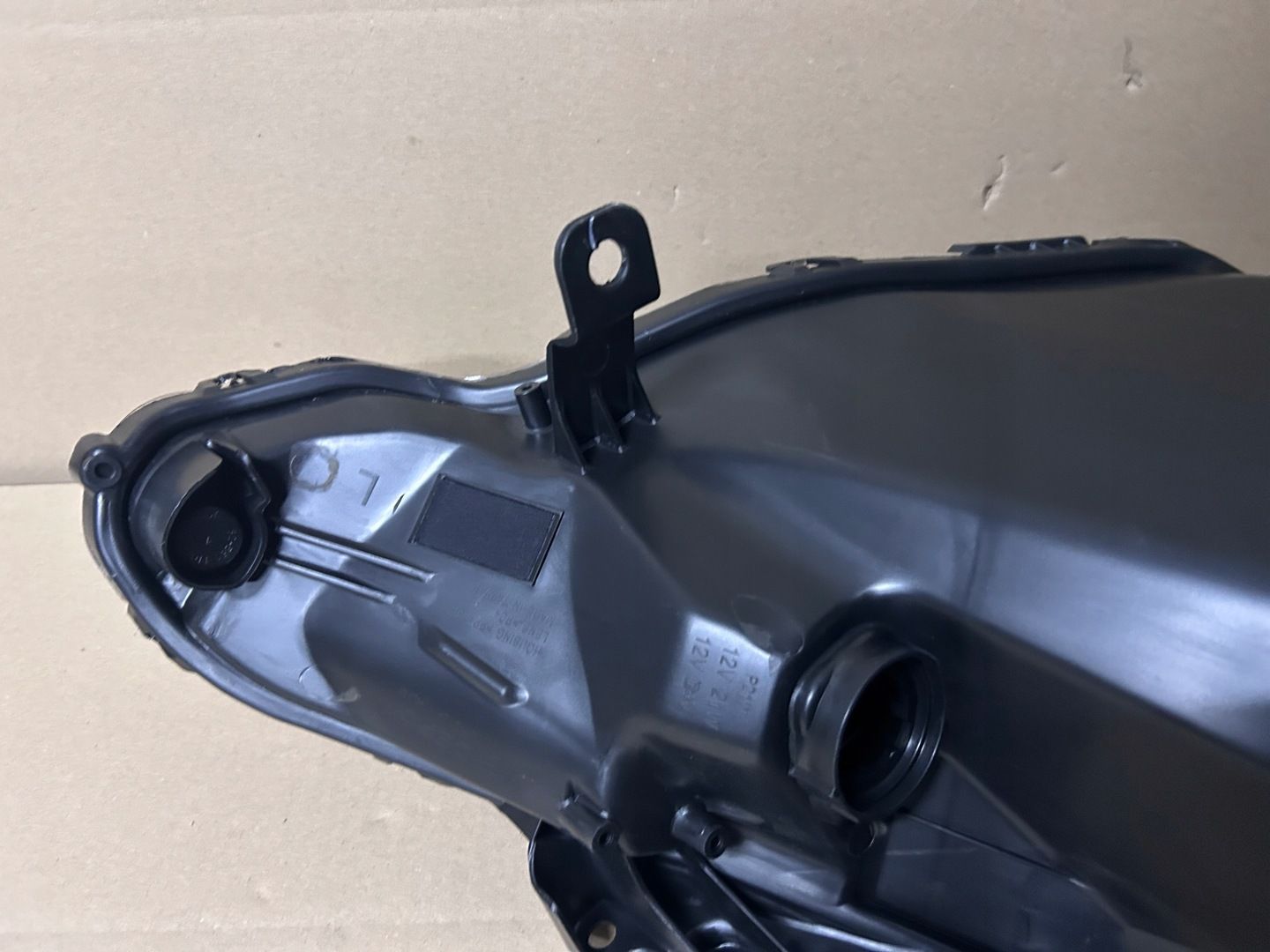 TOYOTA AYGO OD 14- REFLEKTOR LED LEWY DEPO