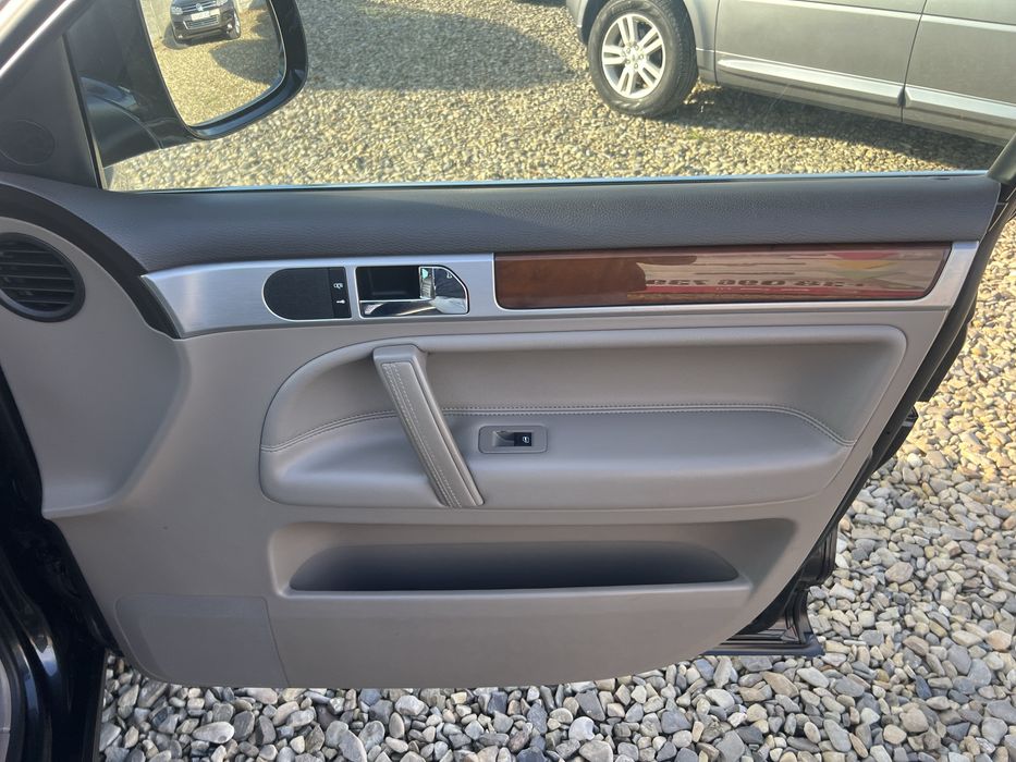 Машина в дуже гарному стані як технічно так і візуально