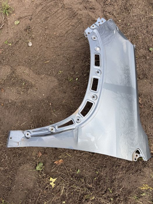 Крило чері тіго 2 оригінал 2022 рік