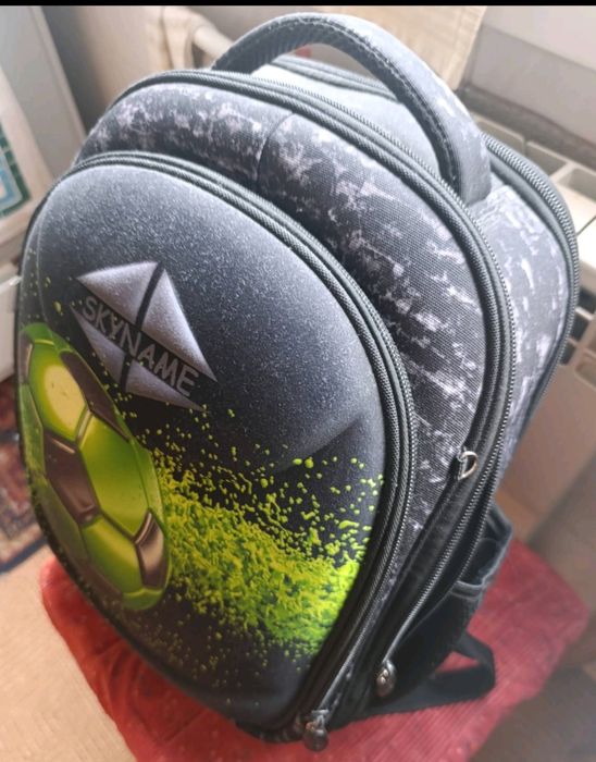 Продам школьный рюкзак