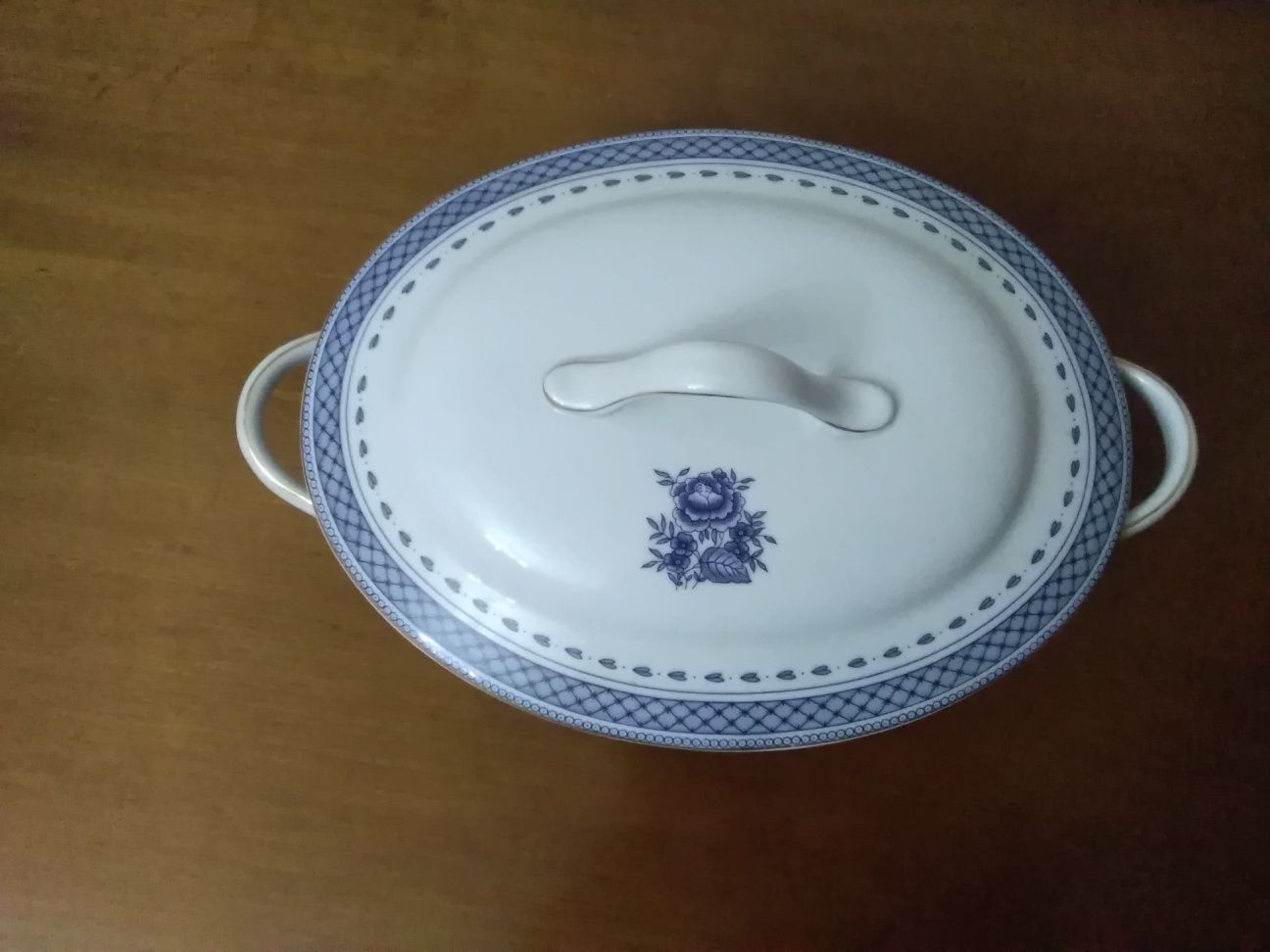 Terrina da Vista Alegre. Cozinha Velha