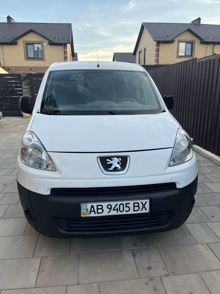 Peugeot Partner Maxi 2010 1.6 дизель