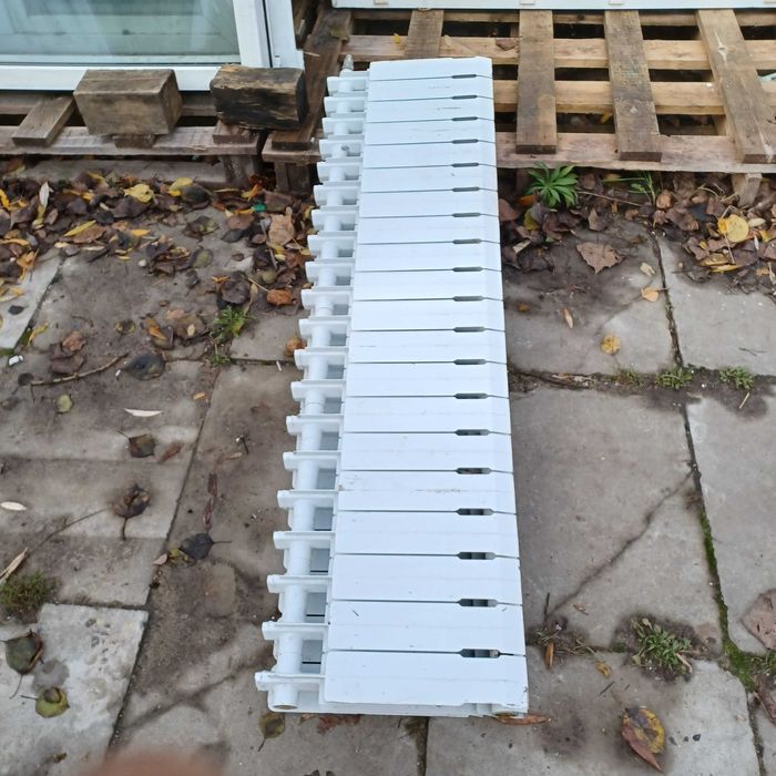 Grzejniki aluminiowe niskie ok.60 żeberek