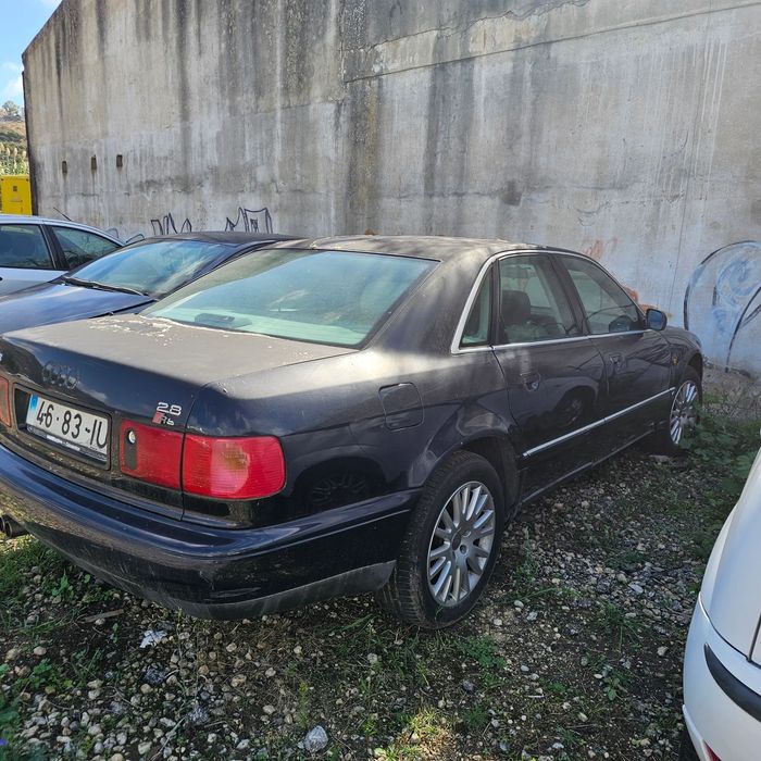 Audi A8 2.8